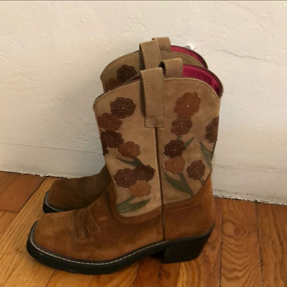 Ariat Doll Baby Square Toed Cowboy Boots size 9B